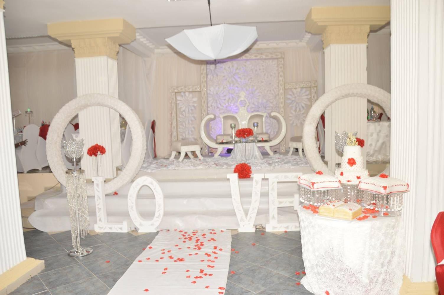 Hotel Vallee Des Princes Дуала Экстерьер фото